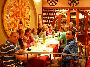 Kleine Geburtstagsfeier für Natascha Keller beim Italiener